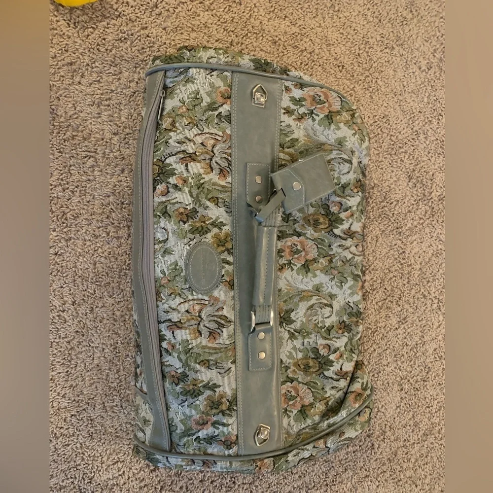 Vintage American Flayer Tapestry Handing Garment Dress Travel Luggage Bag Floral